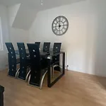 Modern Two Bed House Close To City Centre